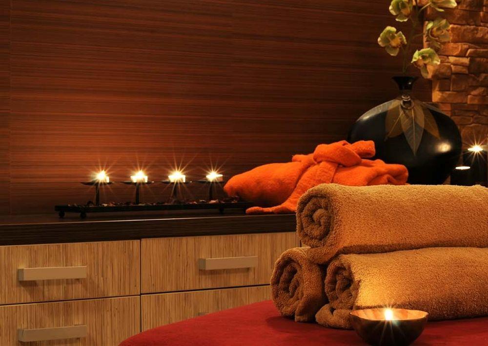 Ramee Grand Hotel And Spa Манама Экстерьер фото A spa