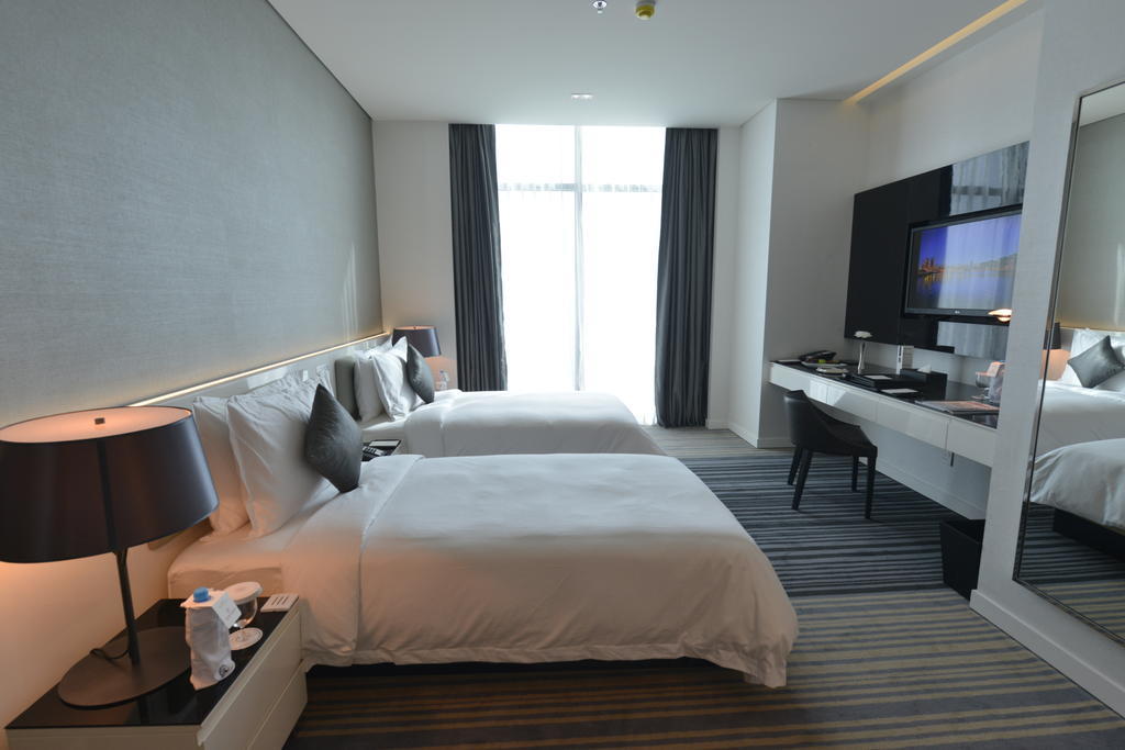 Ramee Grand Hotel And Spa Манама Номер фото