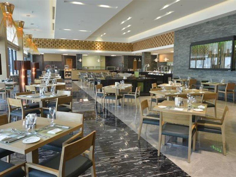 Ramee Grand Hotel And Spa Манама Экстерьер фото The restaurant